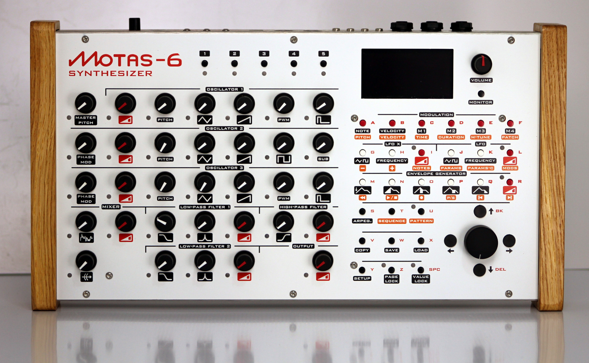 Motas-6 image in white painted finish