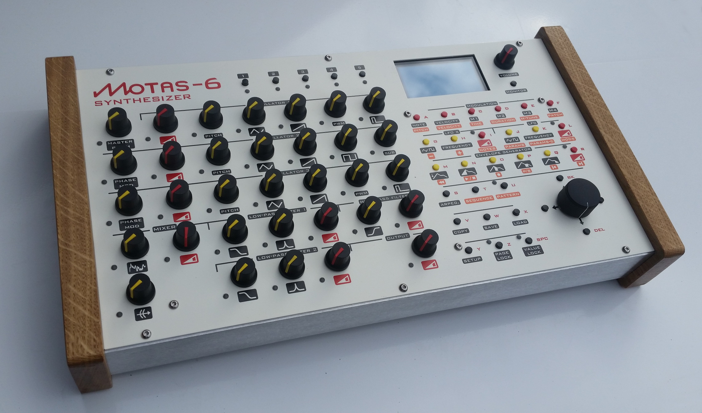Motas-6 image in white painted finish