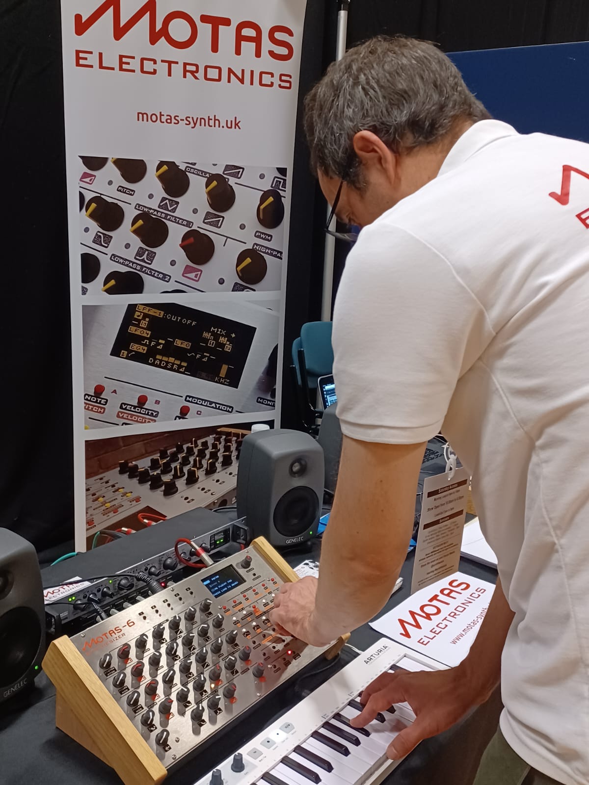 Motas-6 at SynthFest 2022